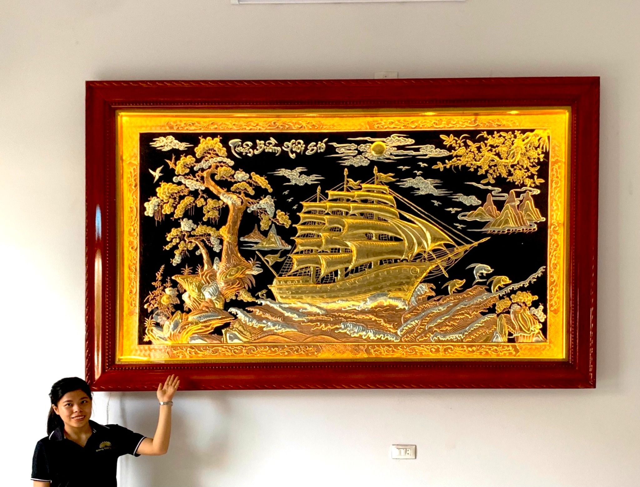 tranh thuan buom xuoi gio bang dong do dat vang nen den khung go xoan kt 2m55x1m55