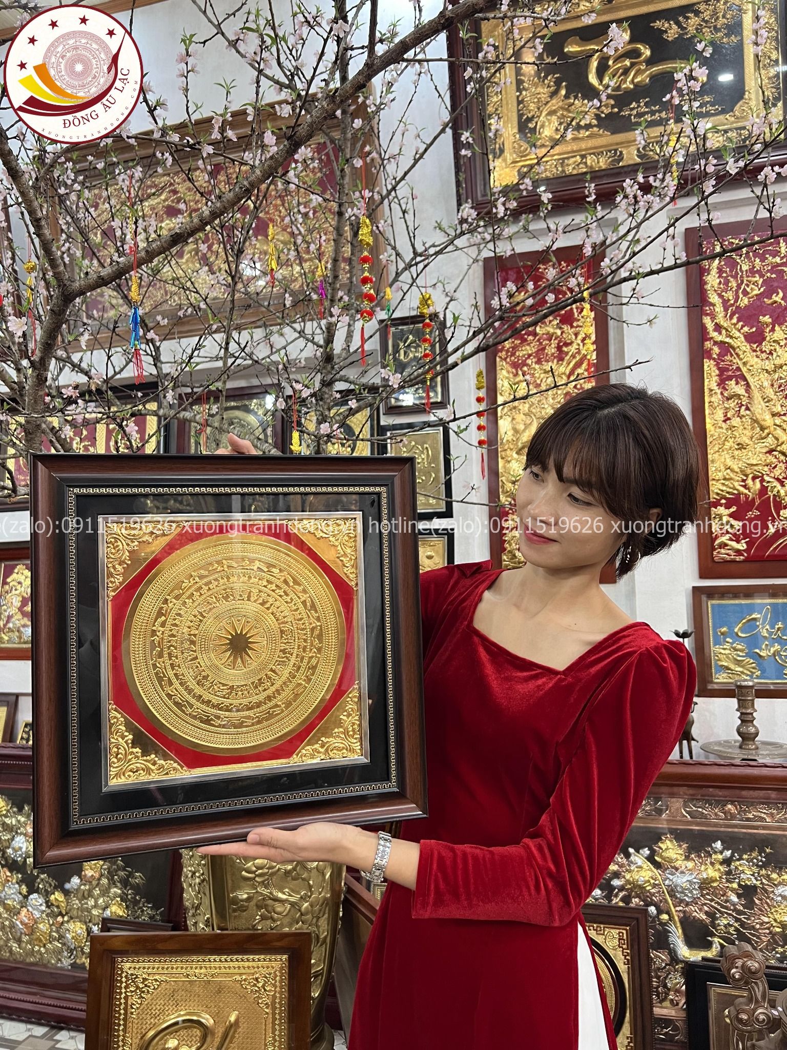 tranh qua tang tranh trong bang dong vang ma vang 24k kich thuoc 42x42cm mau 1 xuong tranh dong
