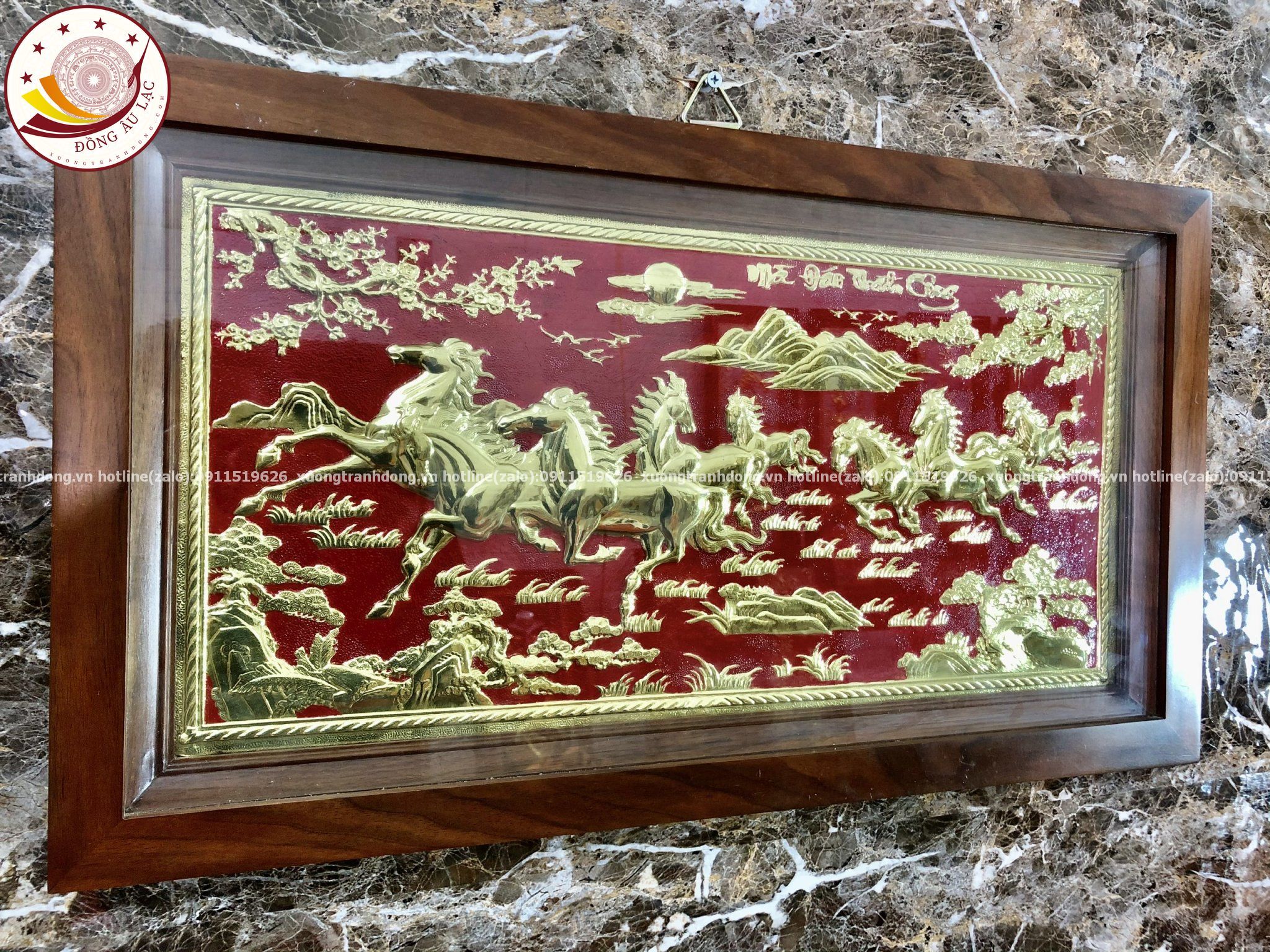tranh qua tang ma dao thanh cong dong vang nen do kich thuoc 38x68cm mau 1 xuong tranh dong