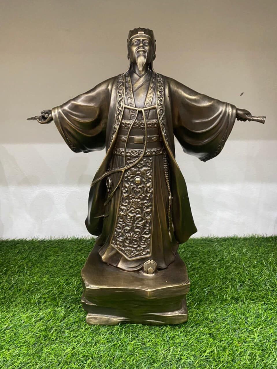 tuong khong minh dong vang gia co cao 50cm xuong tranh dong
