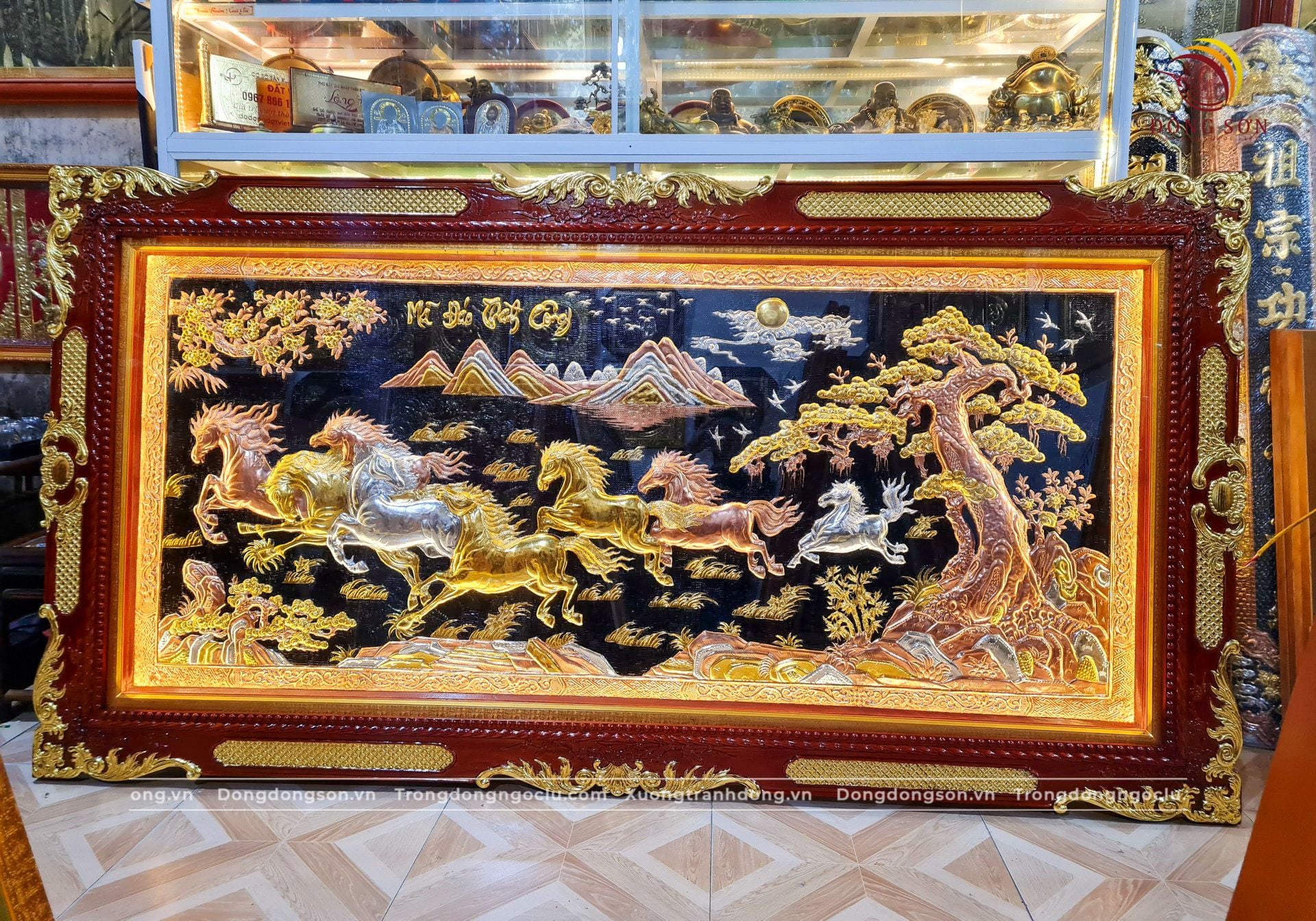 tranh ma dao thanh cong bang dong dat vang bac khung hoa tay kt 1m7x90cm