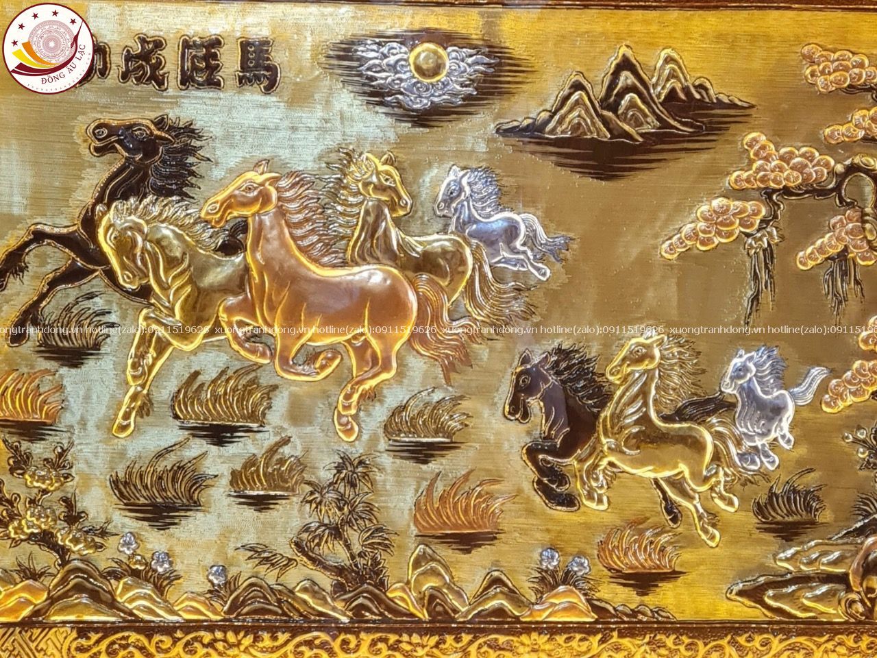 tranh qua tang ma dao thanh cong dong vang nen xuoc dat vang bac kich thuoc 72x112cm mau 2 xuong tranh dong