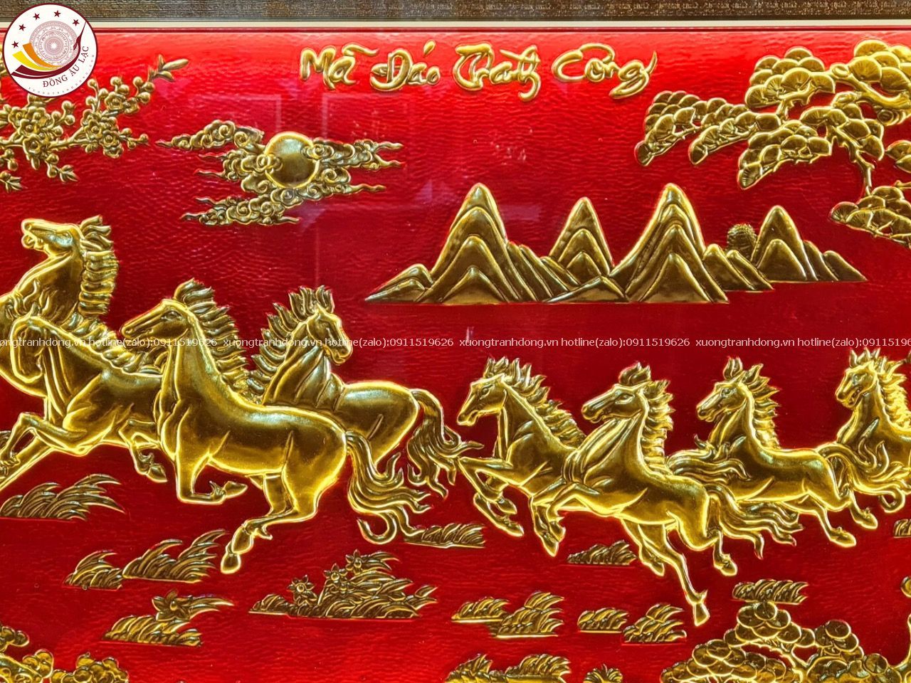 tranh qua tang ma dao thanh cong dong vang dat vang nen do kich thuoc 72x112cm xuong tranh dong