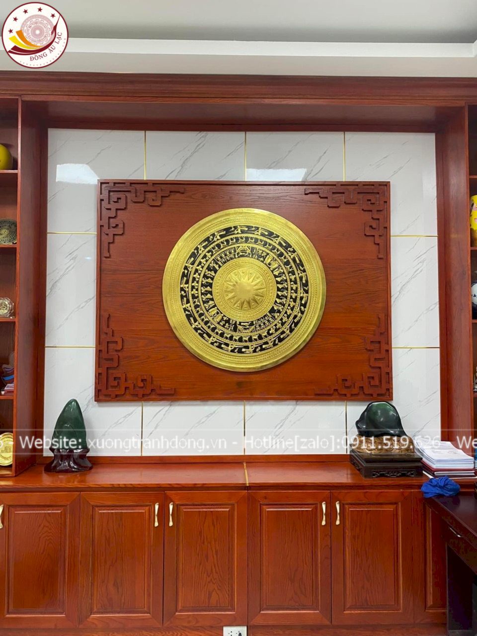 mat trong dong dong vang dat vang ve nen duong kinh 80cm xuong tranh dong