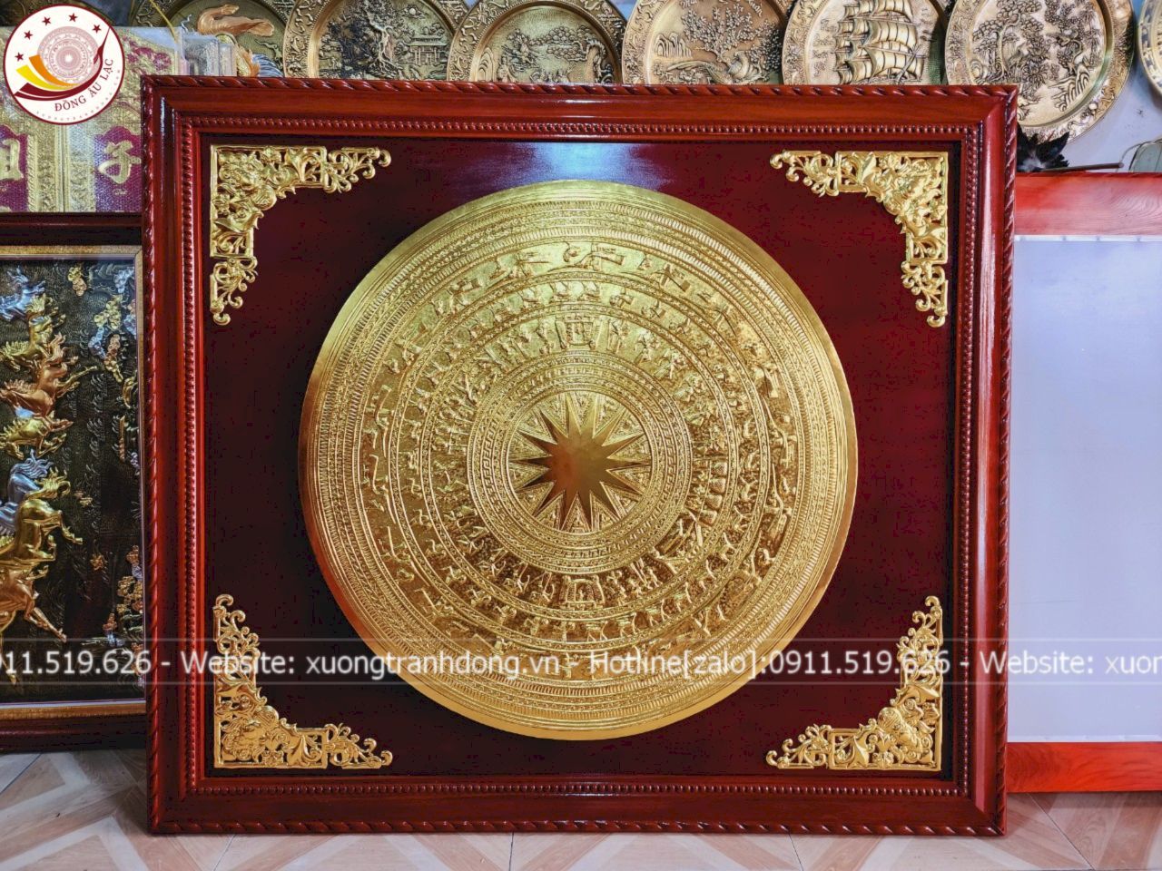 tranh trong dong dong vang dat vang kich thuoc 1m37x1m37 xuong tranh dong