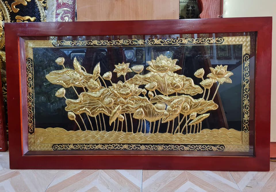 tranh hoa sen dong vang 1m27x69cm xuong tranh dong