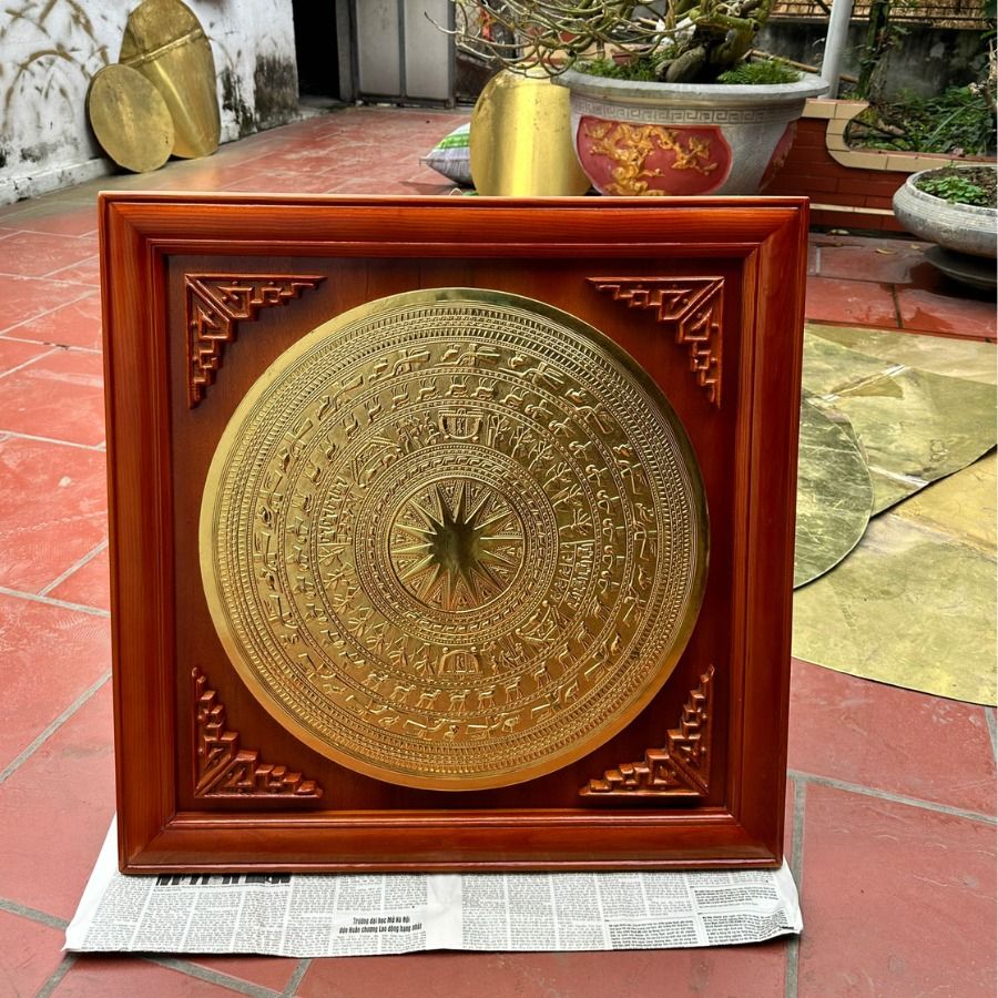 tranh trong dong dong vang dat vang kich thuoc 90x90cm xuong tranh dong
