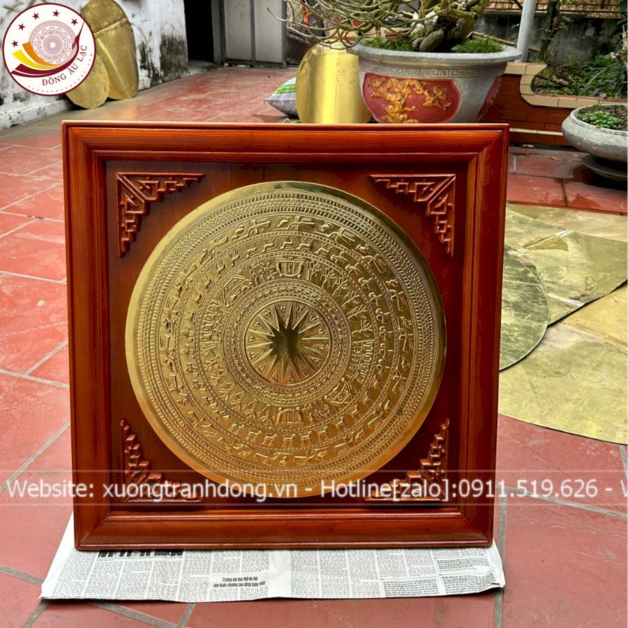 tranh trong dong dong vang dat vang kich thuoc 90x90cm xuong tranh dong