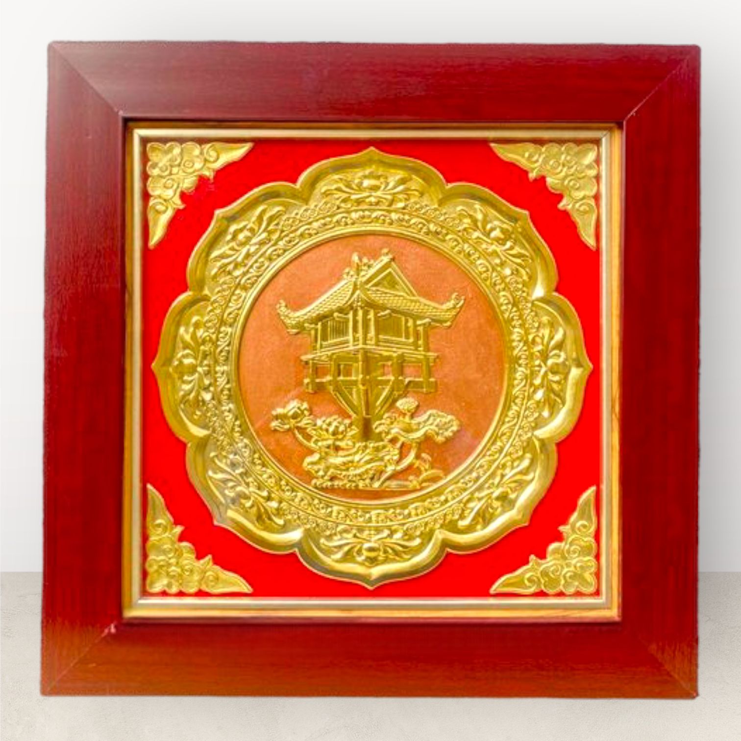 tranh qua tang danh lam chua mot cot dong vang de ban kich thuoc 42x42cm mau 2 xuong tranh dong