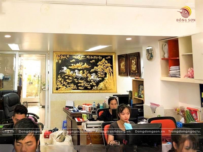 tranh ma dao thanh cong bang dong vang nen den dat vang bac kt 1m97x1m07