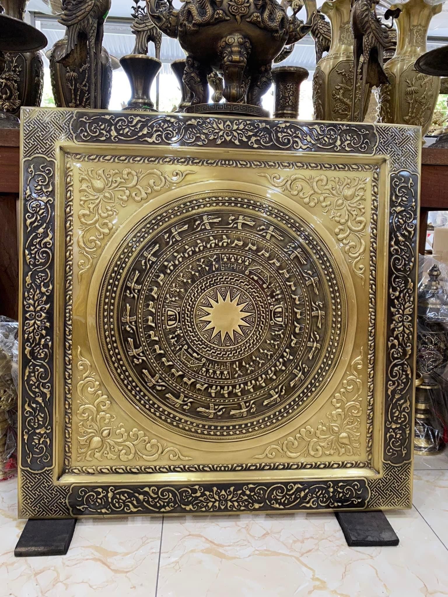 tranh trong dong dong vang gia co kich thuoc 70x70cm xuong tranh dong