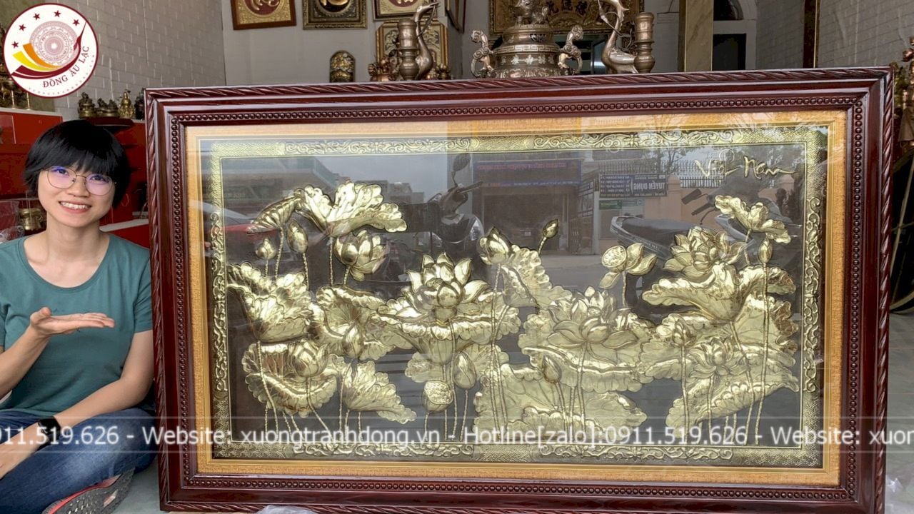 tranh hoa sen dong vang gia co 1m47x89cm xuong tranh dong