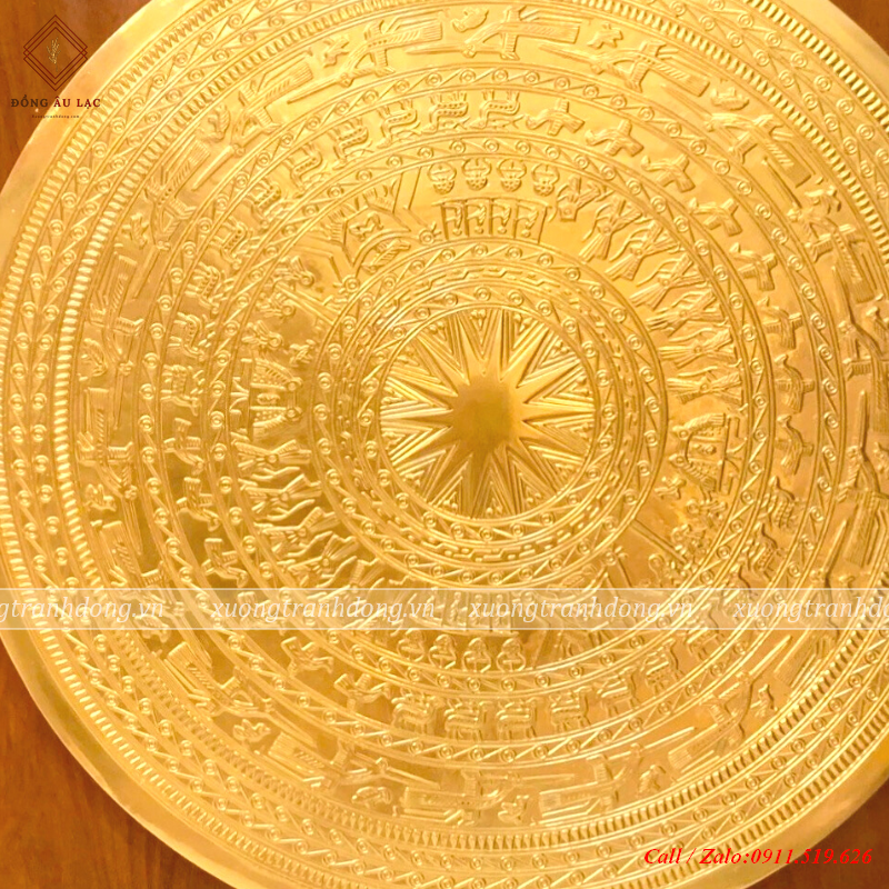tranh trong duc kt 1m07x1m07 dk mat trong 80cm thep vang 24k