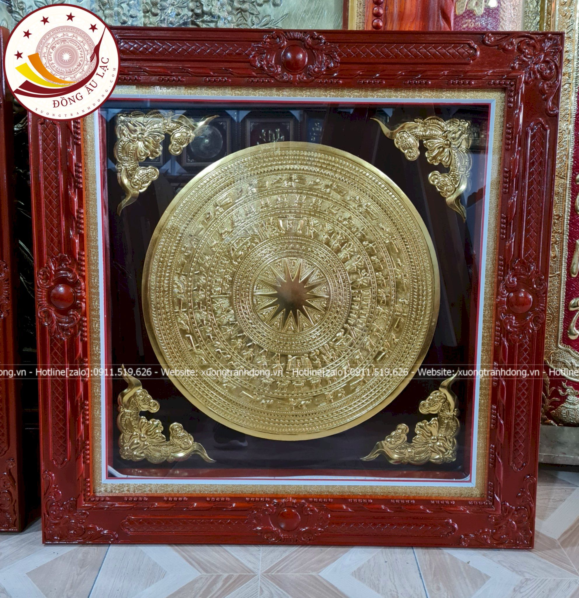 tranh trong dong dong vang dat vang kich thuoc 80x80cm xuong tranh dong