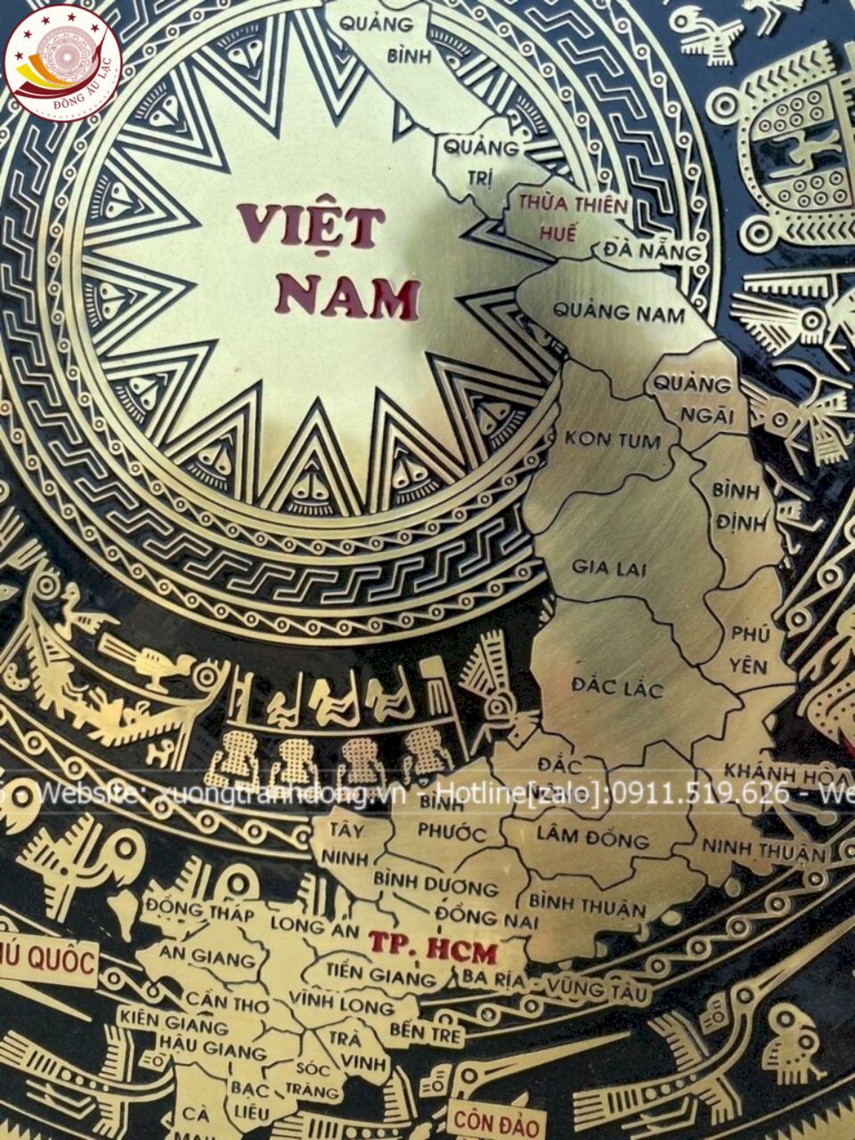 tranh trong dong dong vang mat trong an mon khung nhua kich thuoc 1m2x1m2 xuong tranh dong
