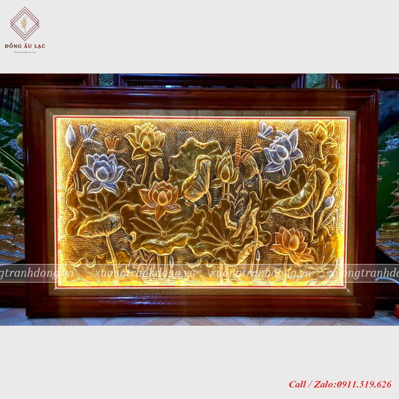 tranh hoa sen bang dong dat vang bac kich thuoc 1m12x72cm