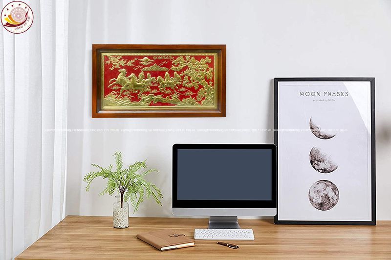 tranh qua tang ma dao thanh cong dong vang nen do kich thuoc 50x90cm mau 2 xuong tranh dong