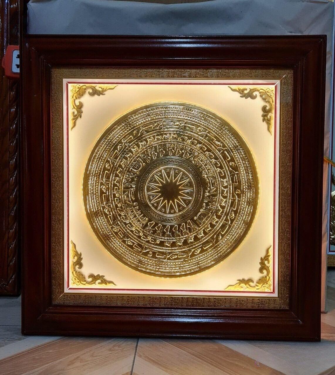 tranh trong dong dong vang kich thuoc 80x80cm xuong tranh dong