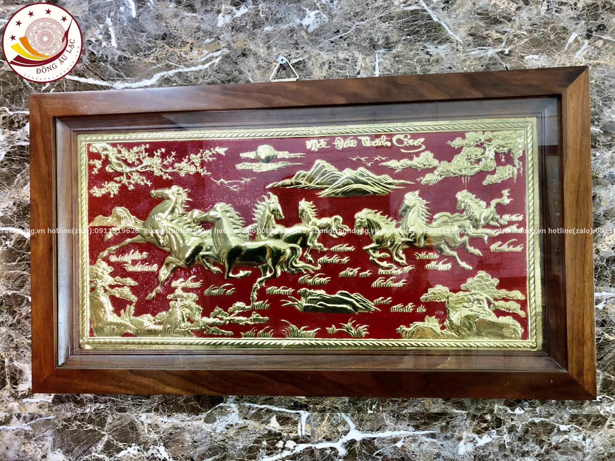 tranh qua tang ma dao thanh cong dong vang nen do kich thuoc 38x68cm mau 1 xuong tranh dong