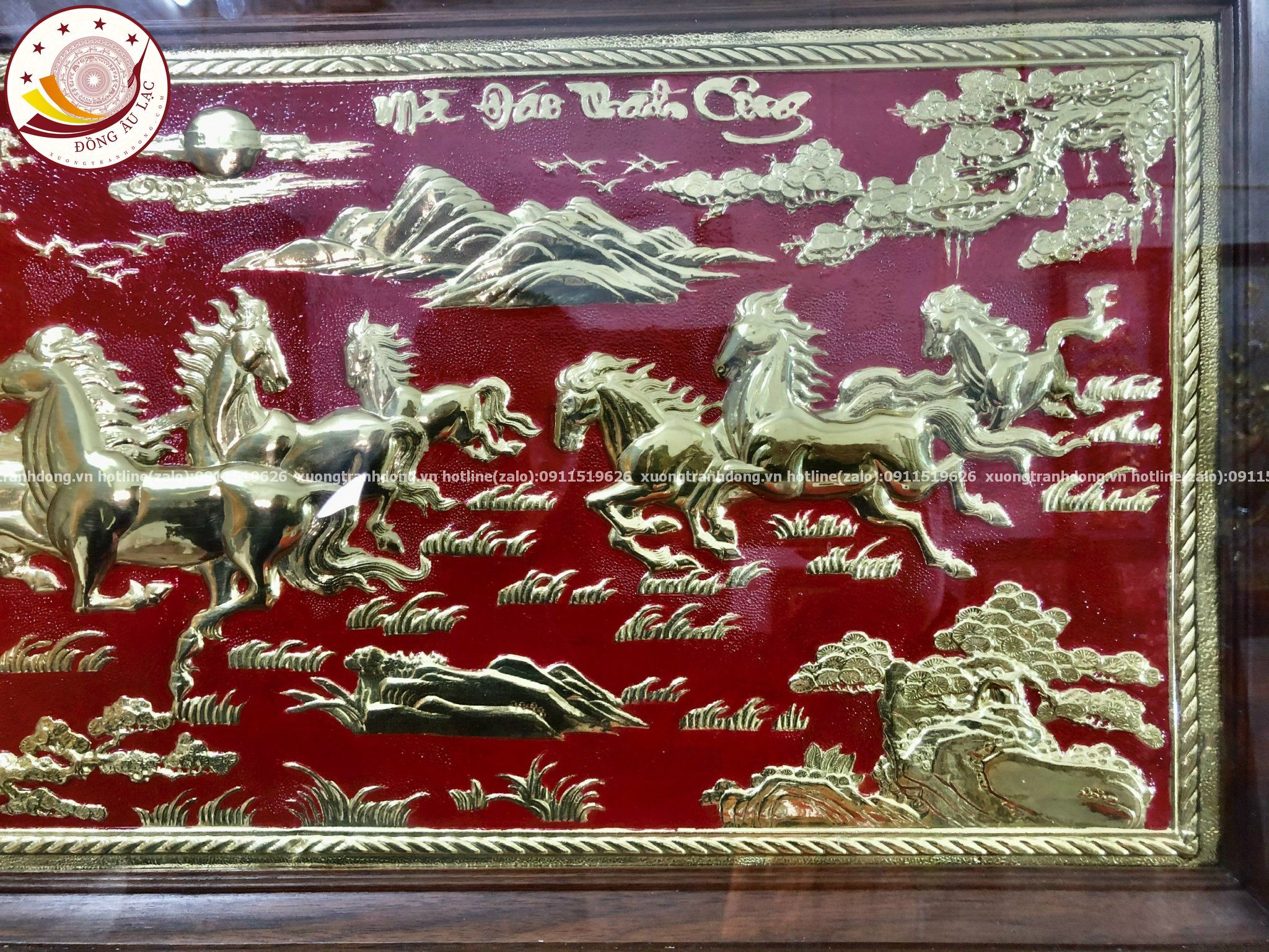 tranh qua tang ma dao thanh cong dong vang nen do kich thuoc 38x68cm mau 1 xuong tranh dong