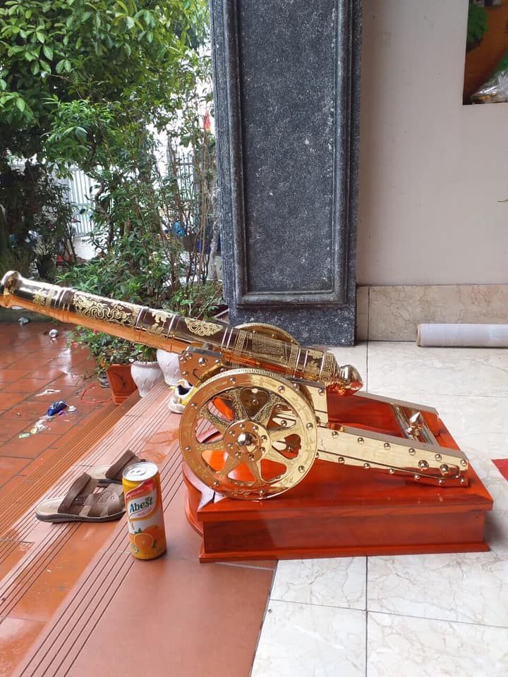 phao than cong dong vang cao 26cm xuong tranh dong