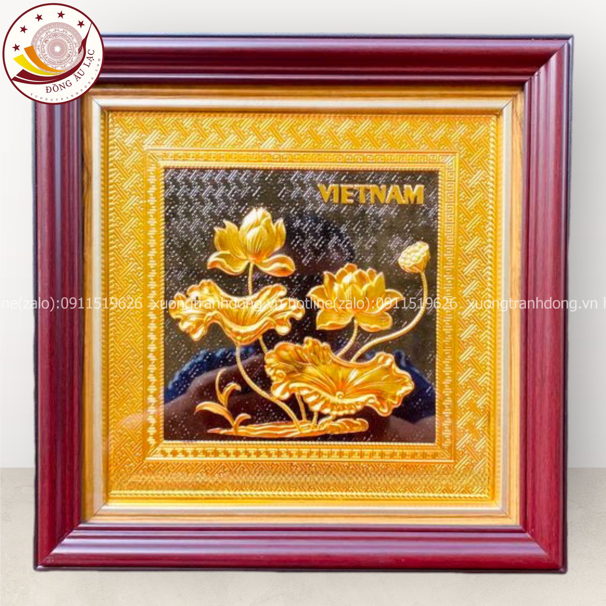 tranh qua tang hoa sen dong vang ma vang 24k de ban kich thuoc 30x30cm mau 1 xuong tranh dong