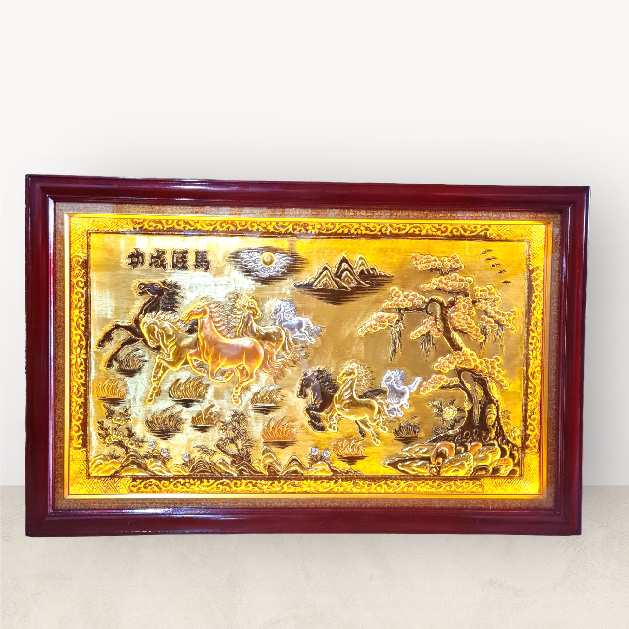 tranh qua tang ma dao thanh cong dong vang nen xuoc dat vang bac kich thuoc 72x112cm mau 2 xuong tranh dong