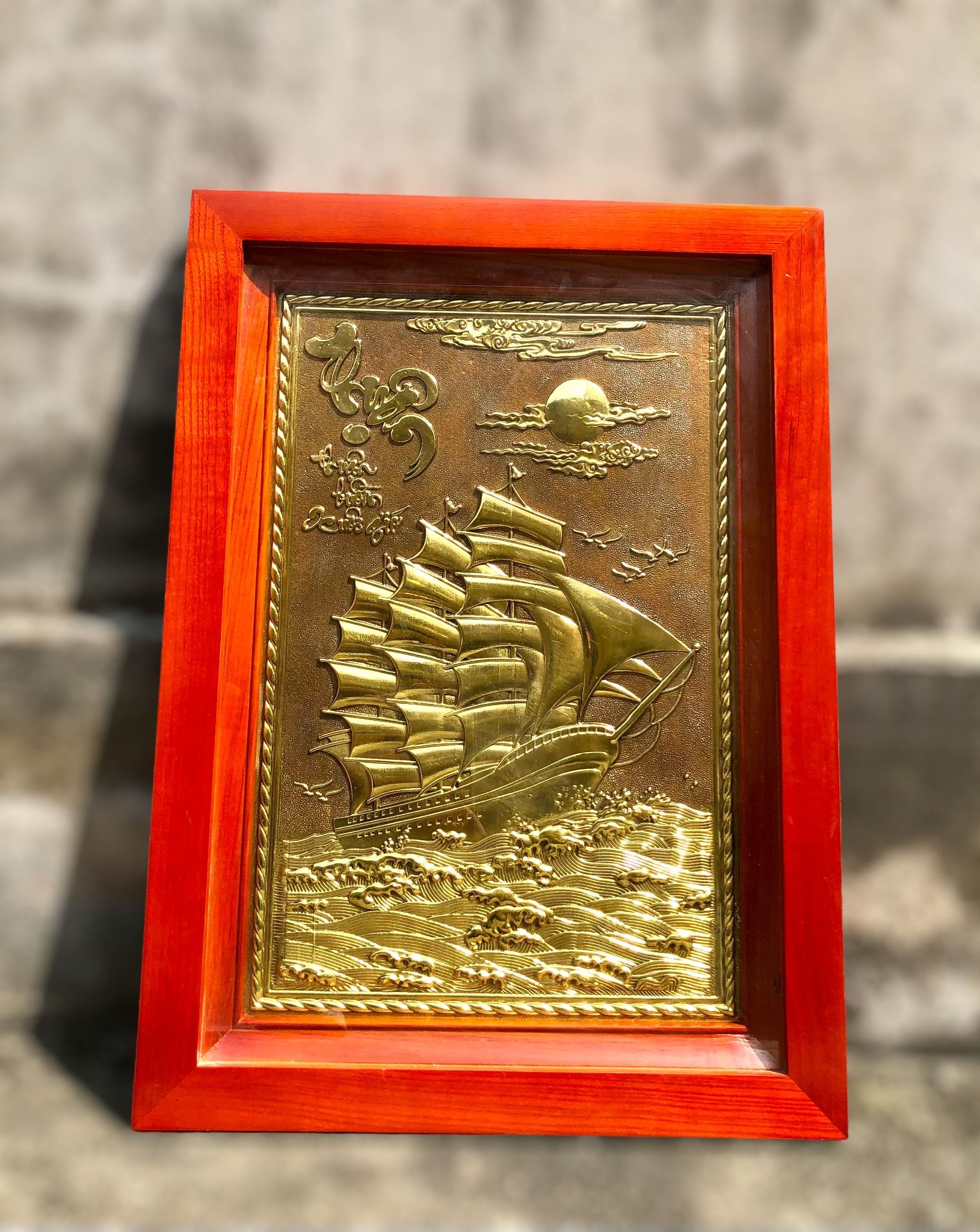 tranh qua tang thuan buom xuoi gio dong vang kich thuoc 38x54cm mau 3 xuong tranh dong