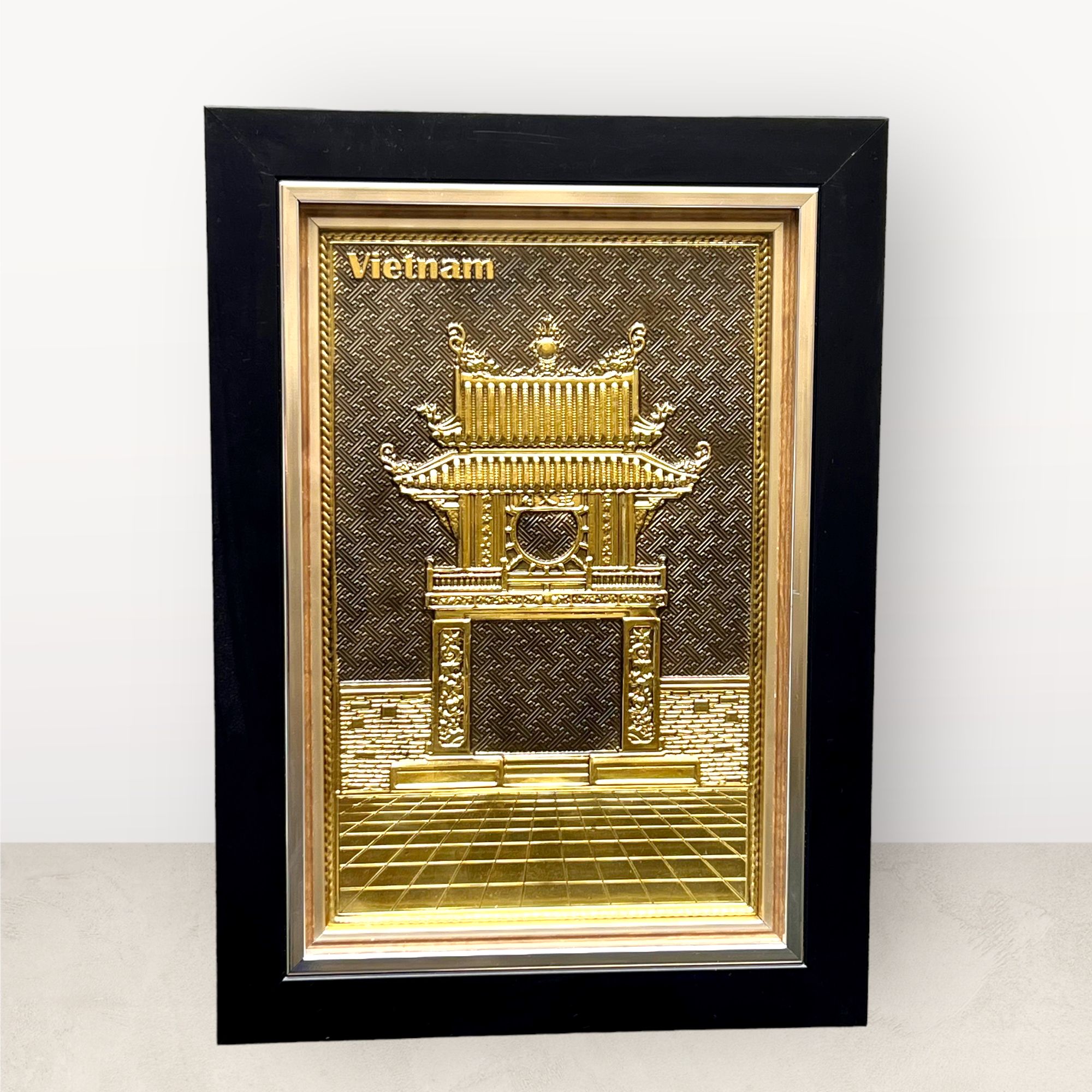 tranh qua tang danh lam van mieu bang dong vang kich thuoc 28x38cm mau 1 xuong tranh dong