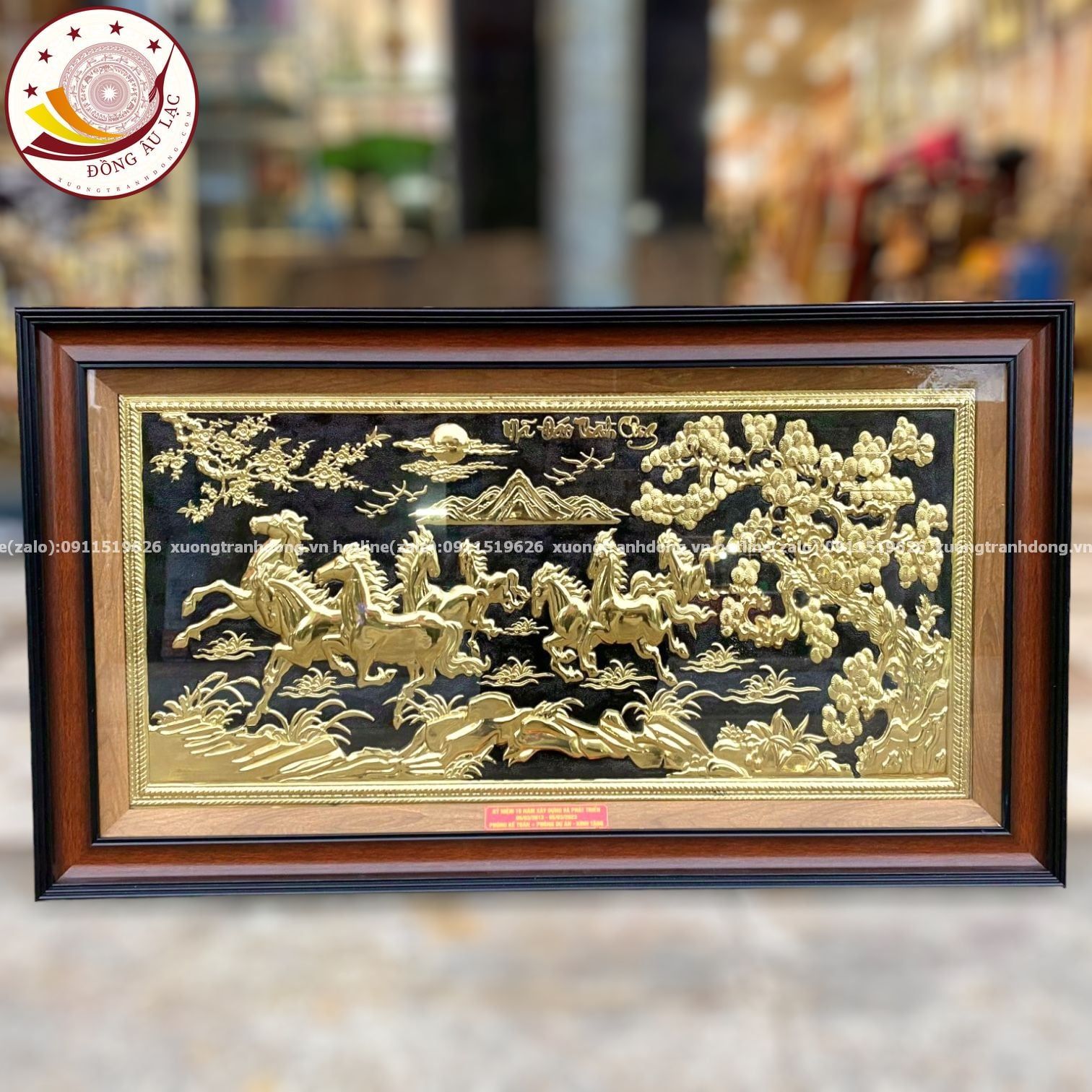 tranh qua tang ma dao thanh cong dong vang nen den kich thuoc 52x92cm mau 1 xuong tranh dong