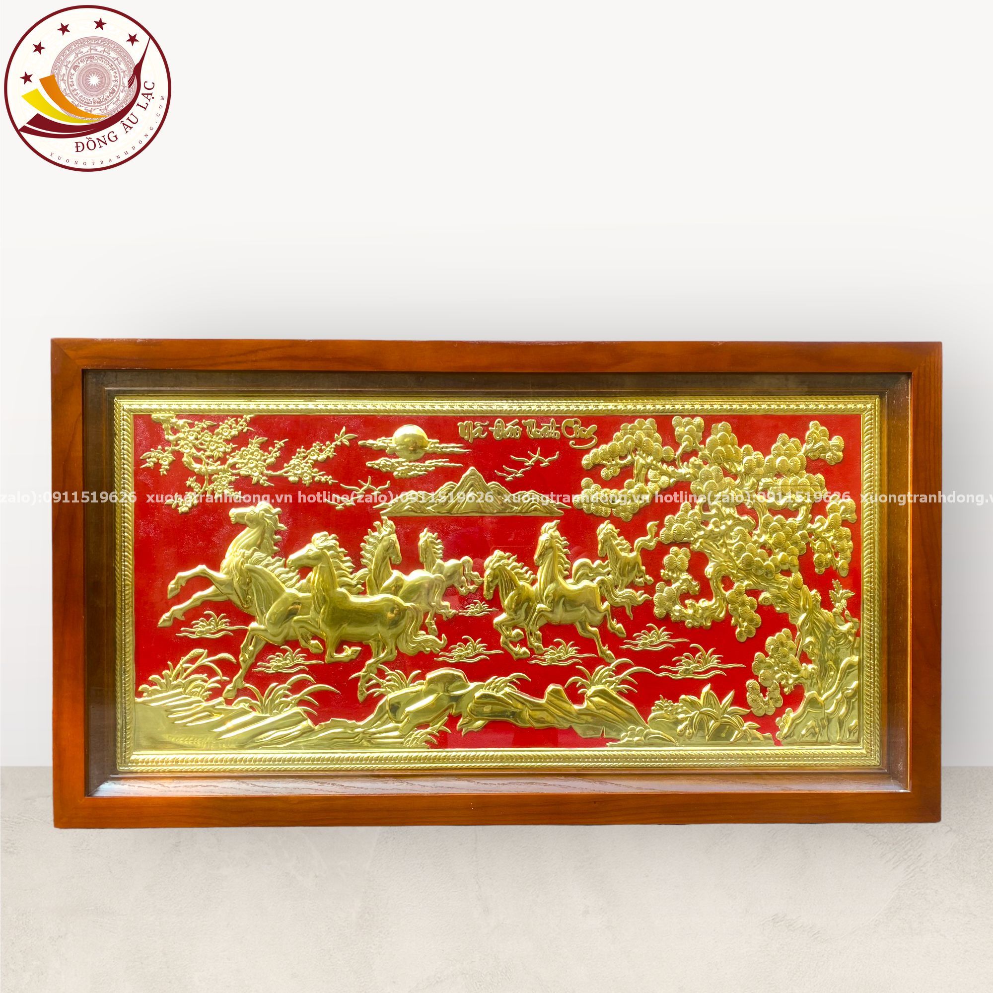 tranh qua tang ma dao thanh cong dong vang nen do kich thuoc 50x90cm mau 2 xuong tranh dong