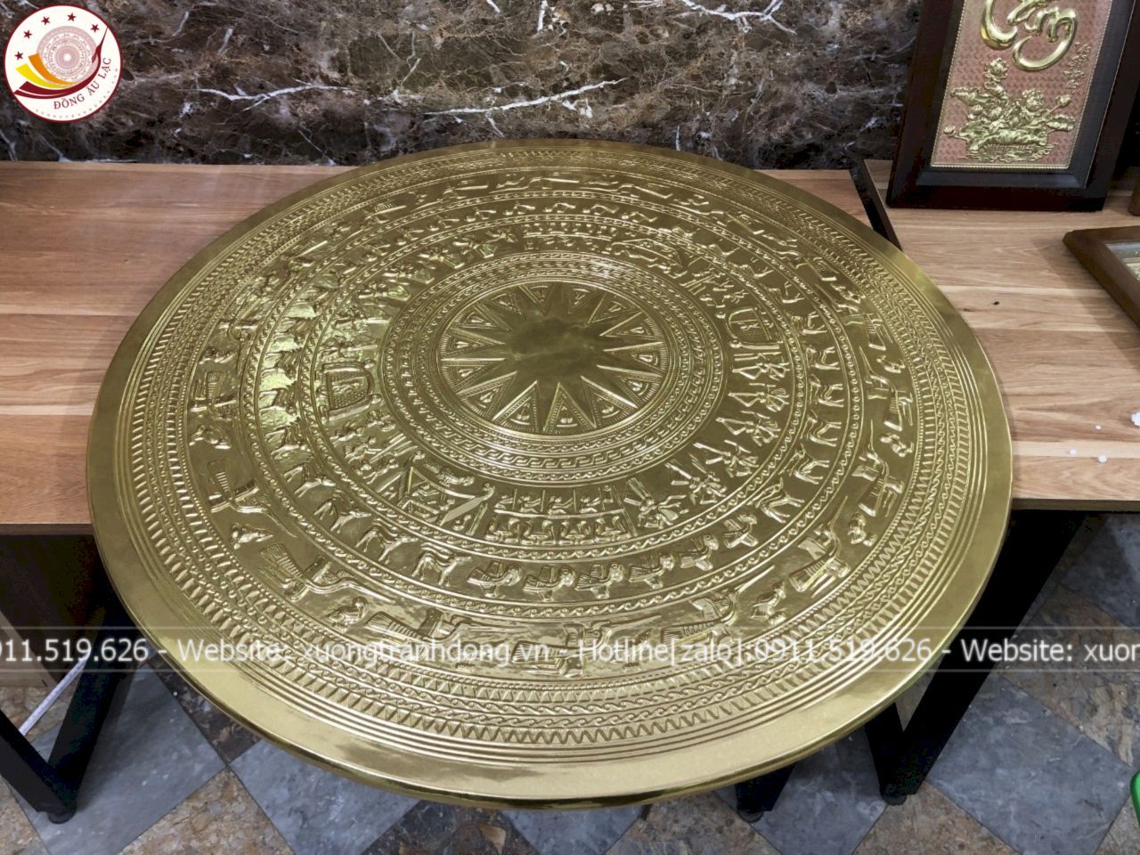 tranh trong dong dong vang dat vang kich thuoc 1m15x1m15 xuong tranh dong