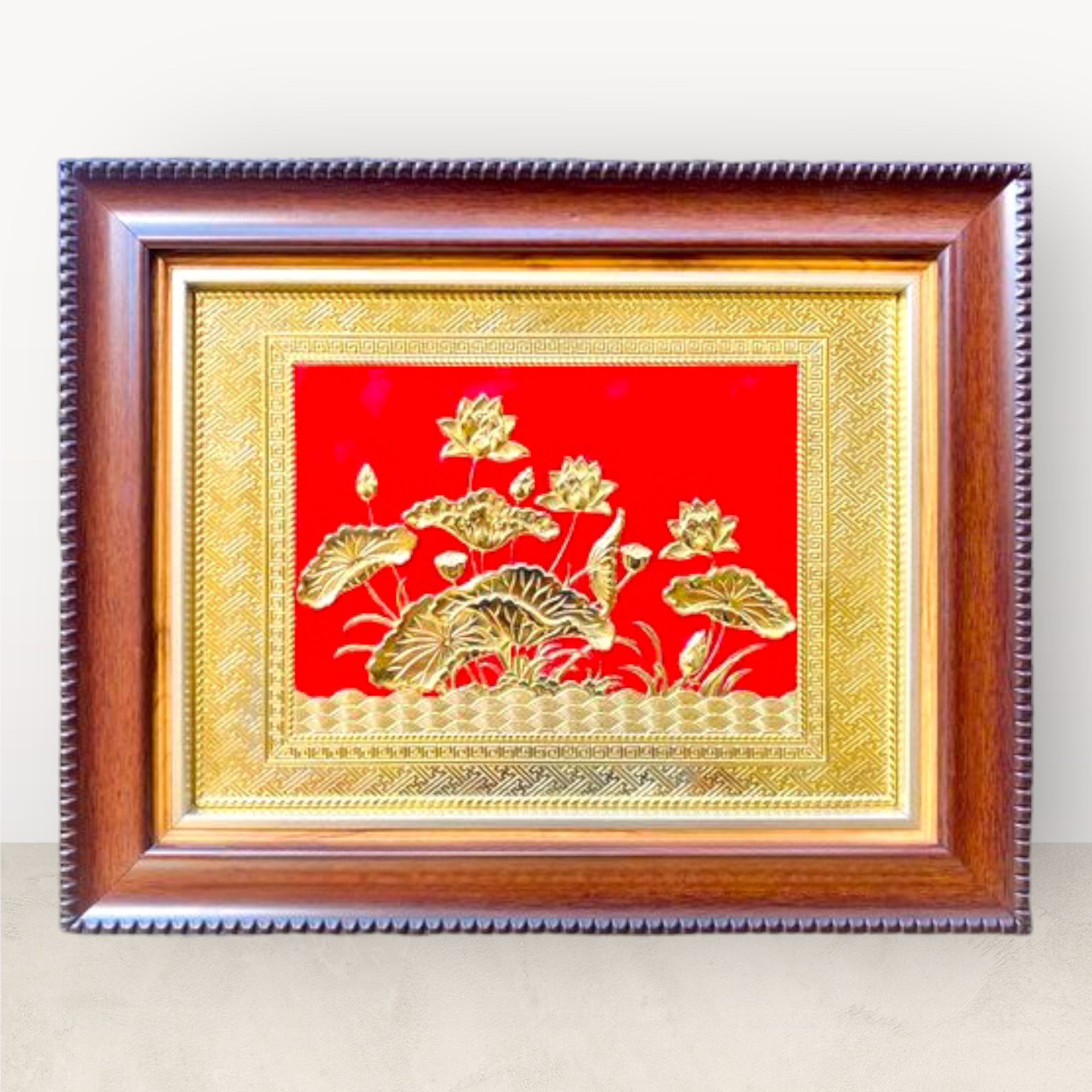 tranh qua tang hoa sen dong vang kich thuoc 28x34cm mau 3 xuong tranh dong