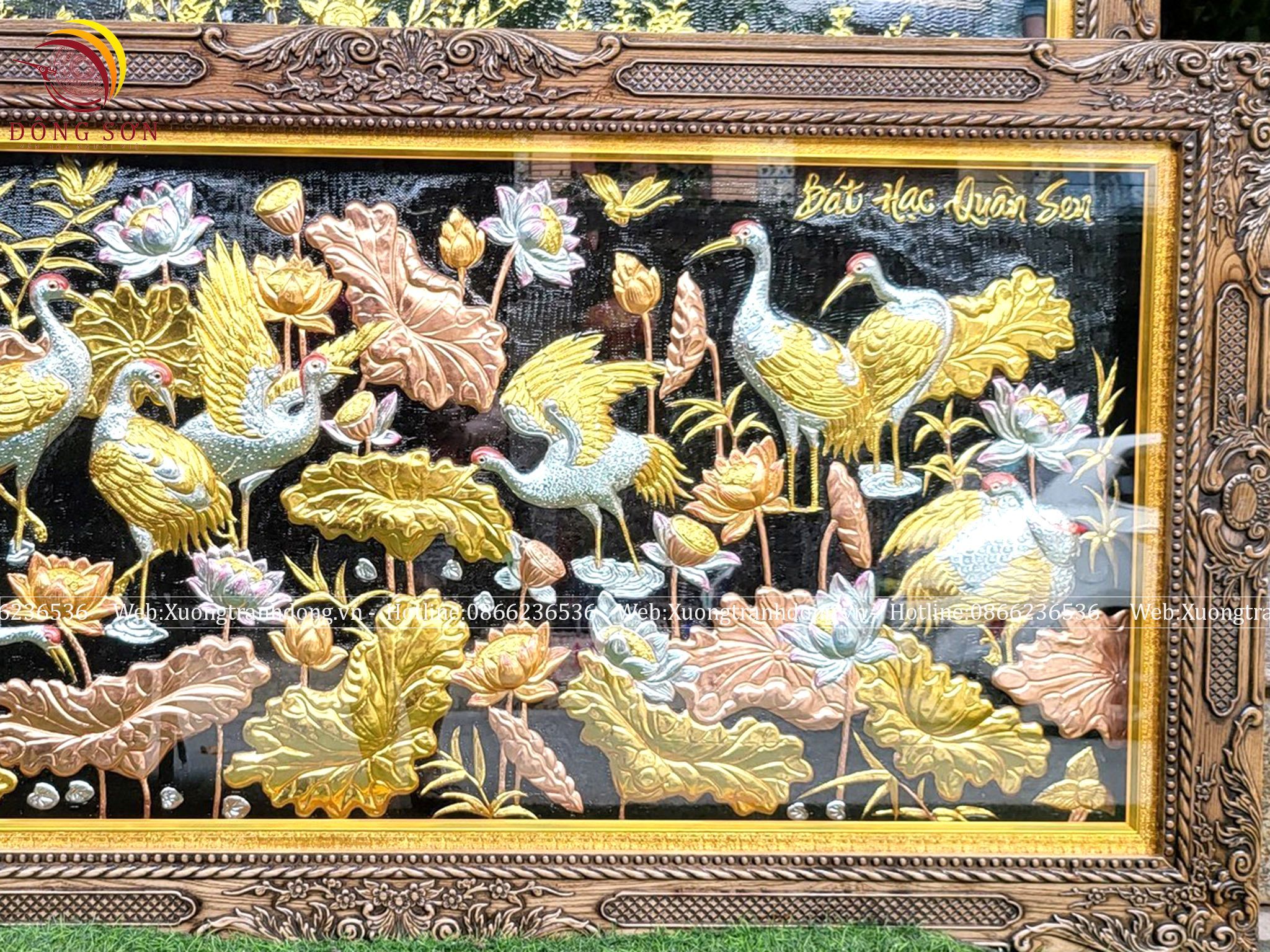 tranh sen hac bang dong vang kich thuoc 120x230cm dat tam khi khung duc