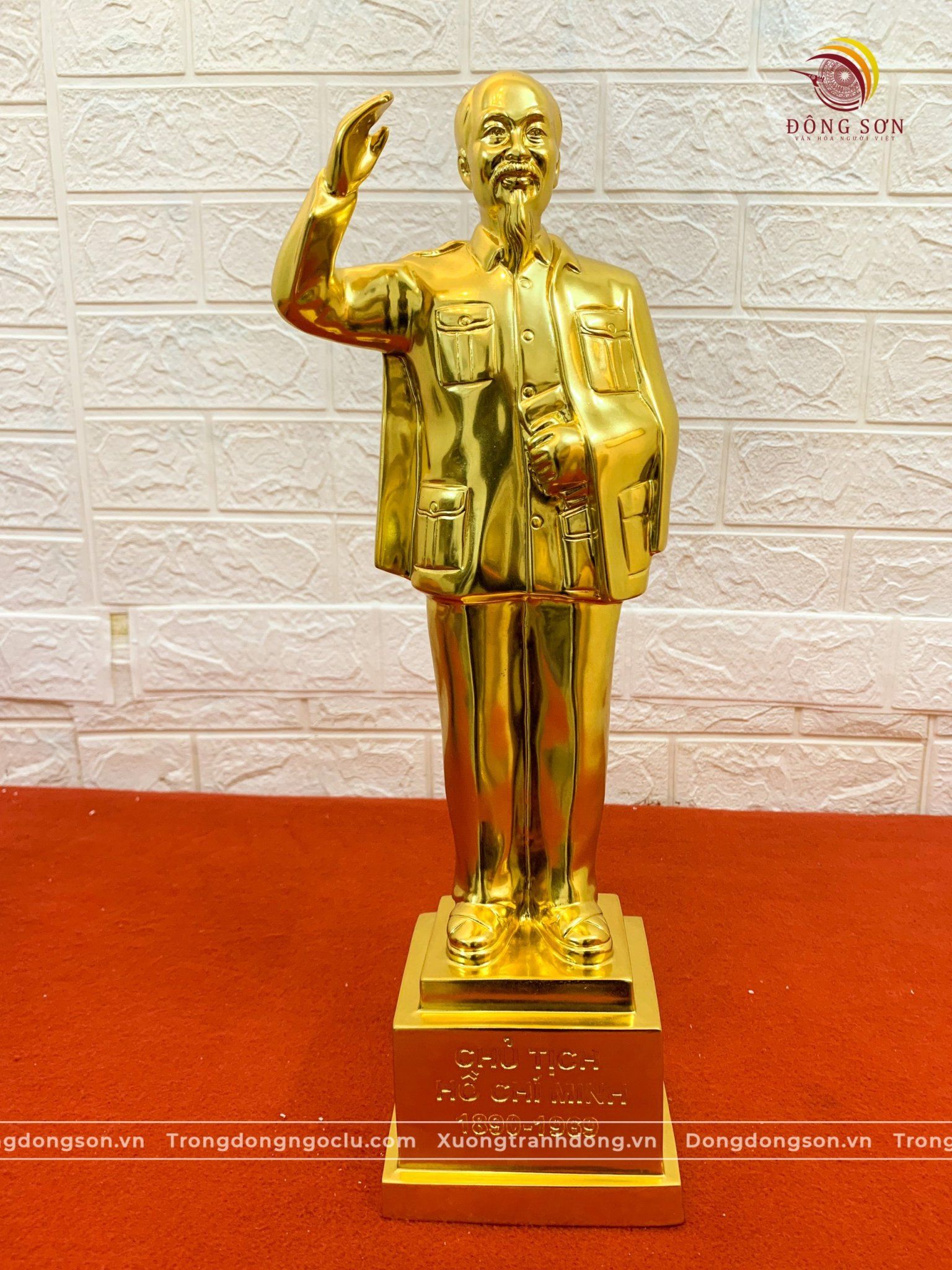 tuong bac ho dung chao dong do dat vang cao 42cm xuong tranh dong