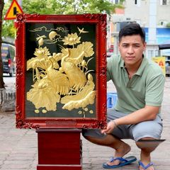 tranh sen hac bang dong vang kich thuoc 50x81cm nen den hac dat vang 24k