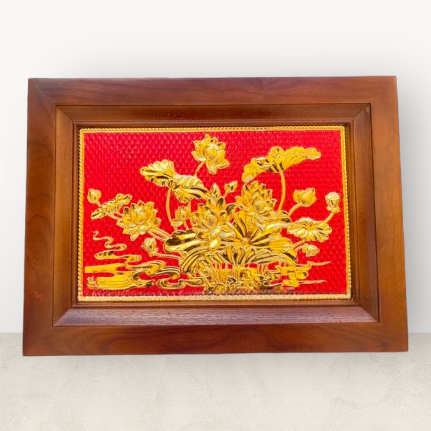 tranh qua tang hoa sen dong vang ma vang 24k kich thuoc 28x38cm mau 2 xuong tranh dong