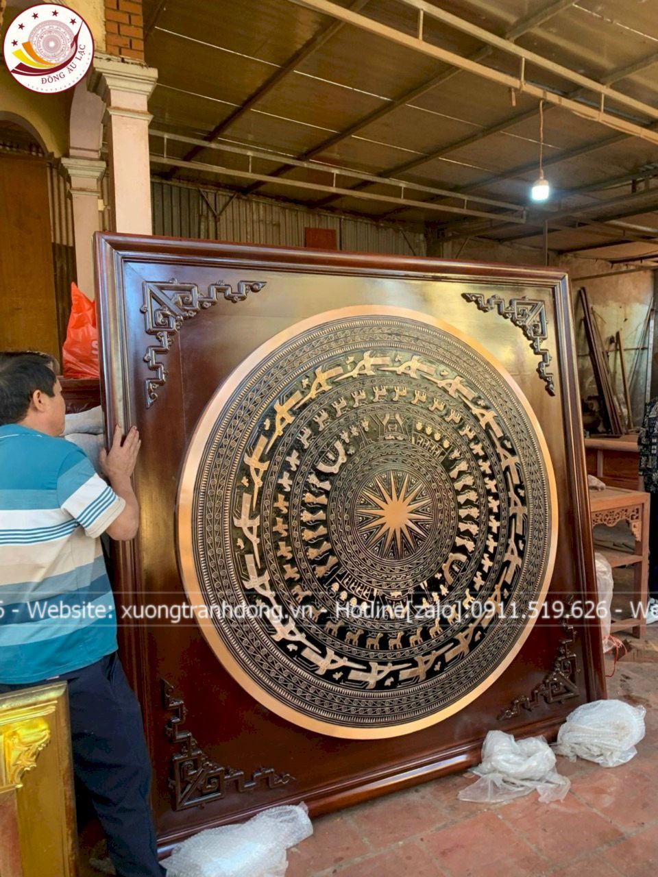 tranh trong dong dong do kich thuoc 1m9x1m9 xuong tranh dong