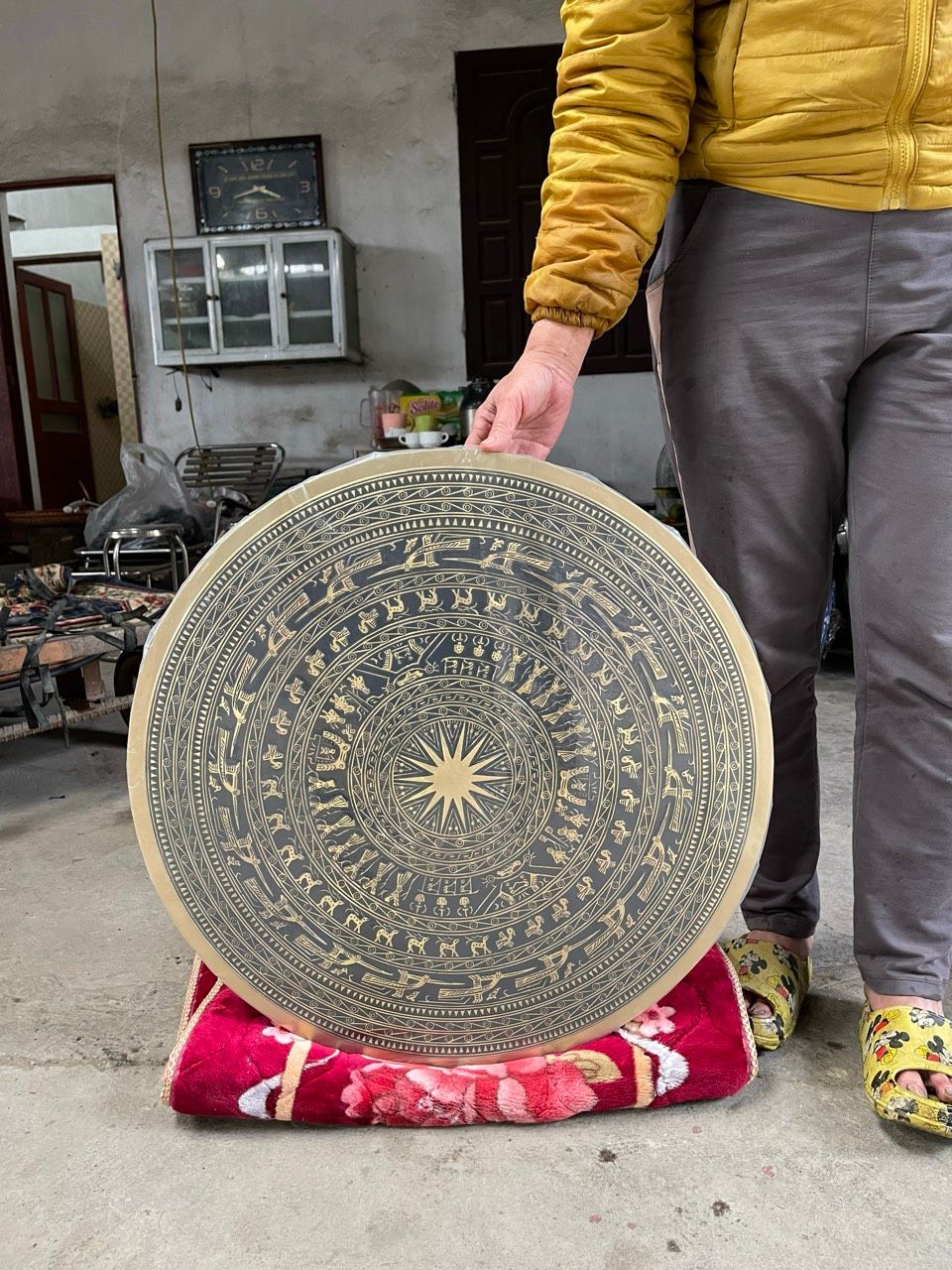 mat trong dong dong vang duong kinh 80cm xuong tranh dong