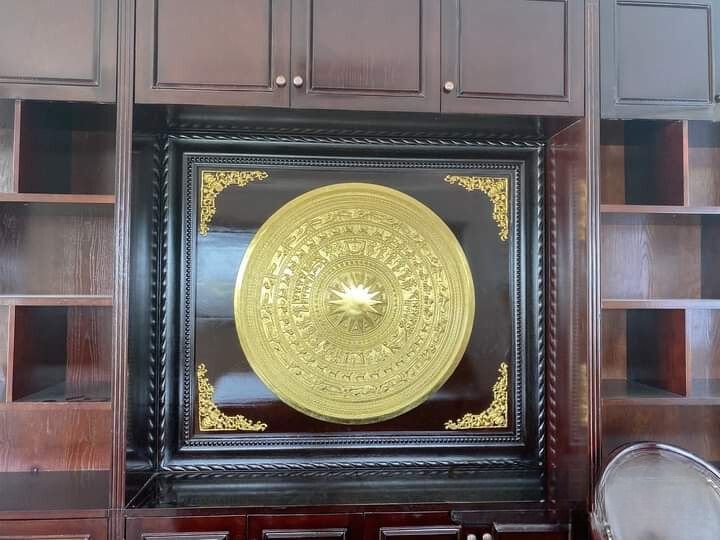 tranh trong dong dong vang dat vang kich thuoc 1m55x1m35 xuong tranh dong