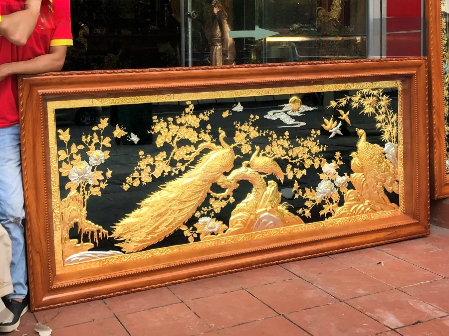 tranh phu the vien man dong vang kich thuoc ma vang dat bac khung go go 2m11x1m01