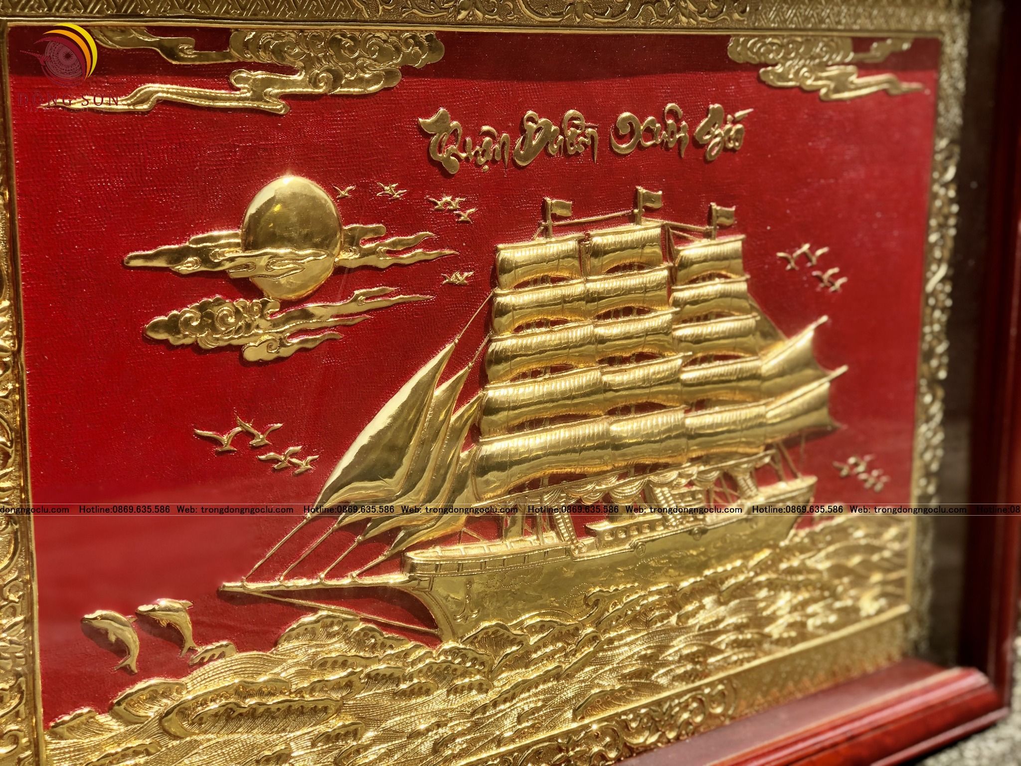 tranh thuan buom xuoi gio bang dong nen do ma vang 24k cao cap tranh qua tang dep kich thuoc 68cm x 48cm