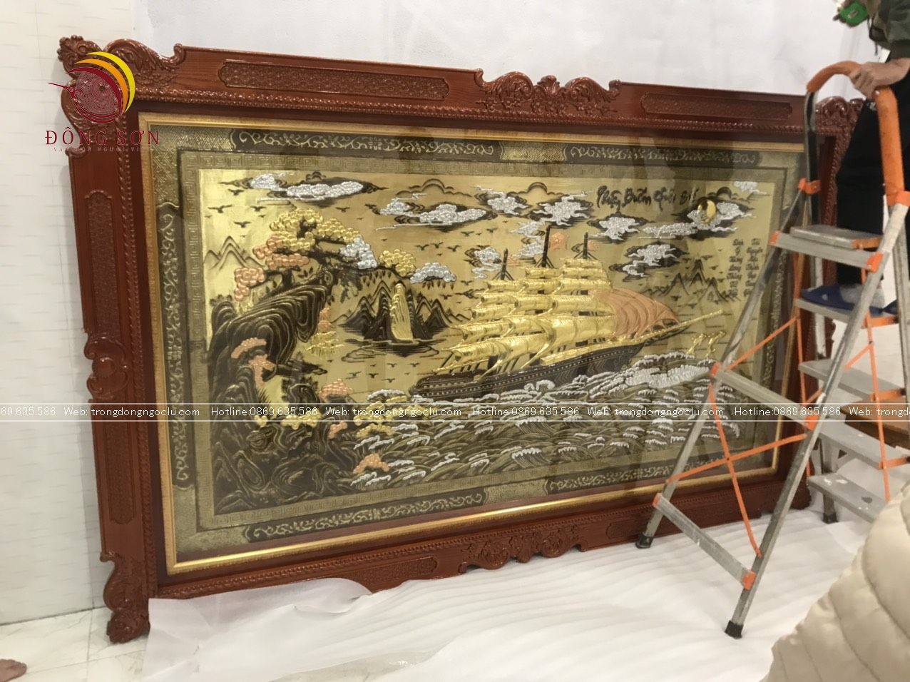 tranh thuan buom xuoi gio bang dong vang xuoc dat vang khung duc kt 1m7x90cm