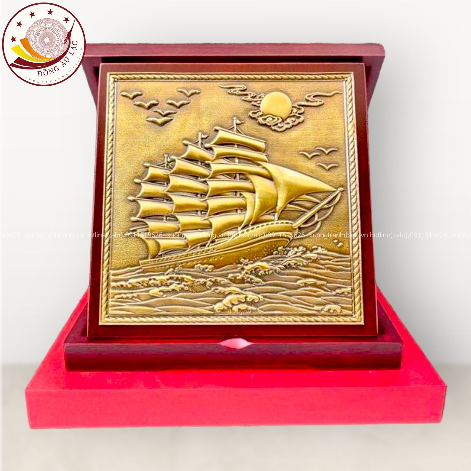 tranh qua tang thuan buom xuoi gio de ban dong vang kich thuoc 23cm mau 1 xuong tranh dong