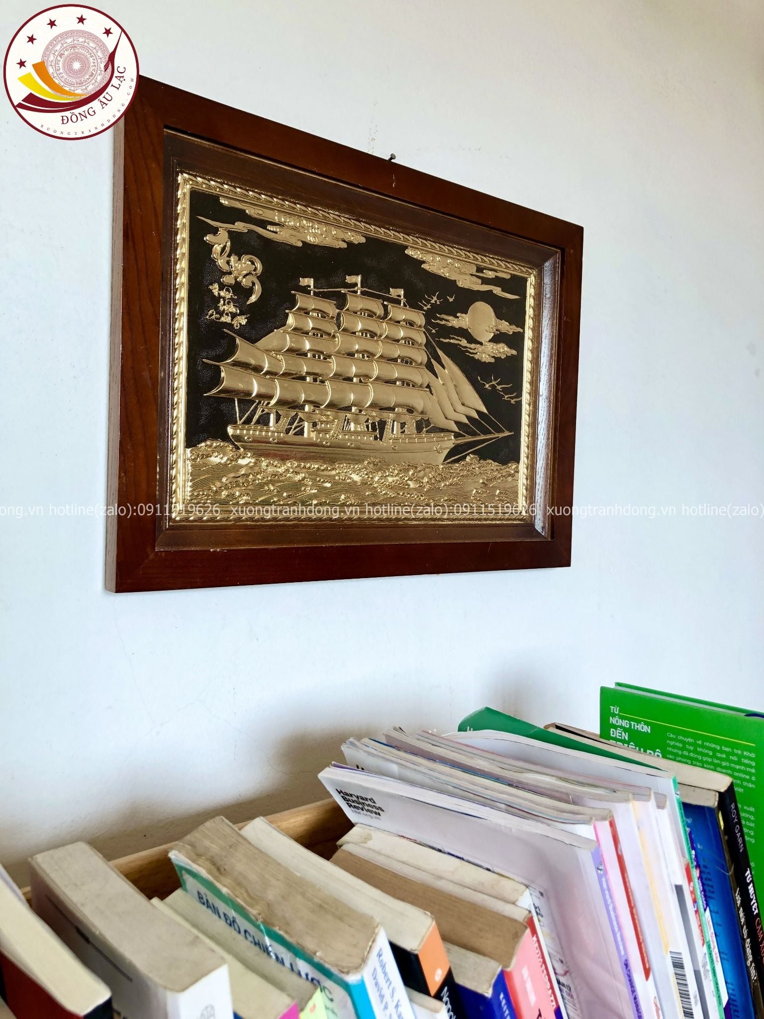 tranh qua tang thuan buom xuoi gio dong vang ma vang 24k kich thuoc 38x54cm mau 1 xuong tranh dong