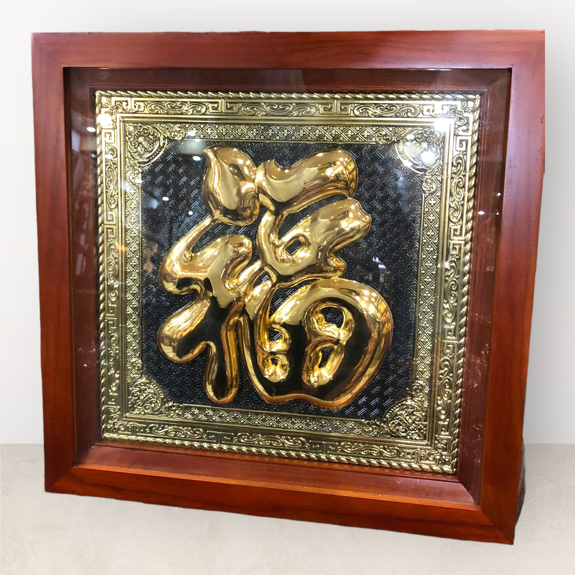 tranh qua tang chu phuc bang dong vang ma vang phan chu kich thuoc 48x48cm mau 2 xuong tranh dong