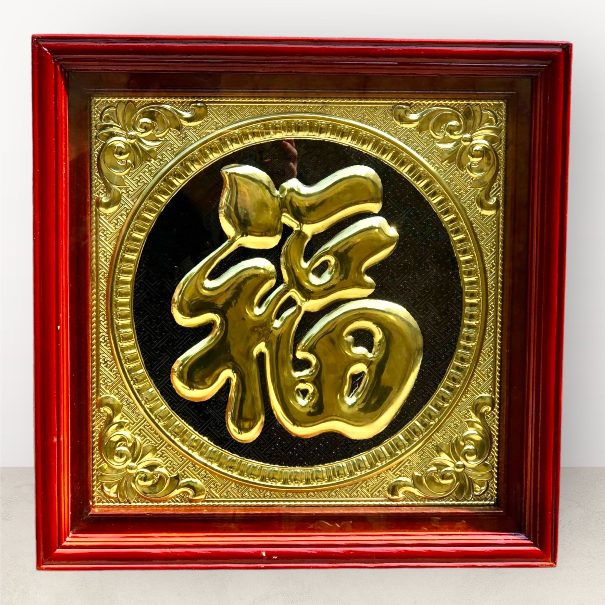 tranh qua tang chu phuc bang dong vang kich thuoc 38x38cm mau 1 xuong tranh dong