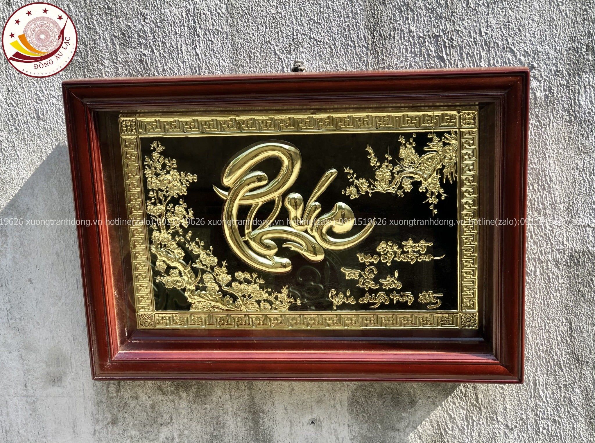 tranh qua tang chu phuc bang dong vang kich thuoc 48x68cm mau 3 xuong tranh dong