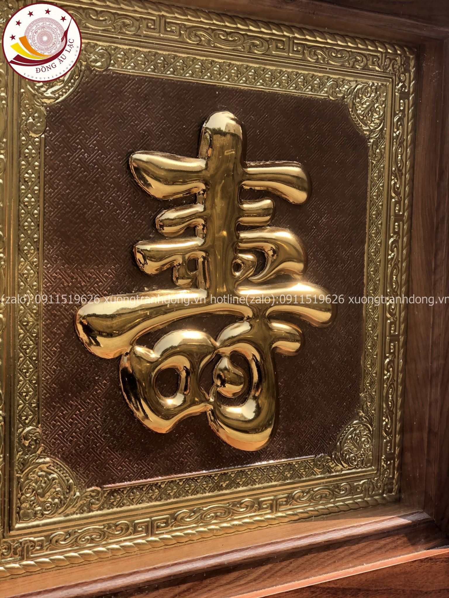 tranh qua tang chu tho bang dong vang ma vang phan chu kich thuoc 38x38cm xuong tranh dong