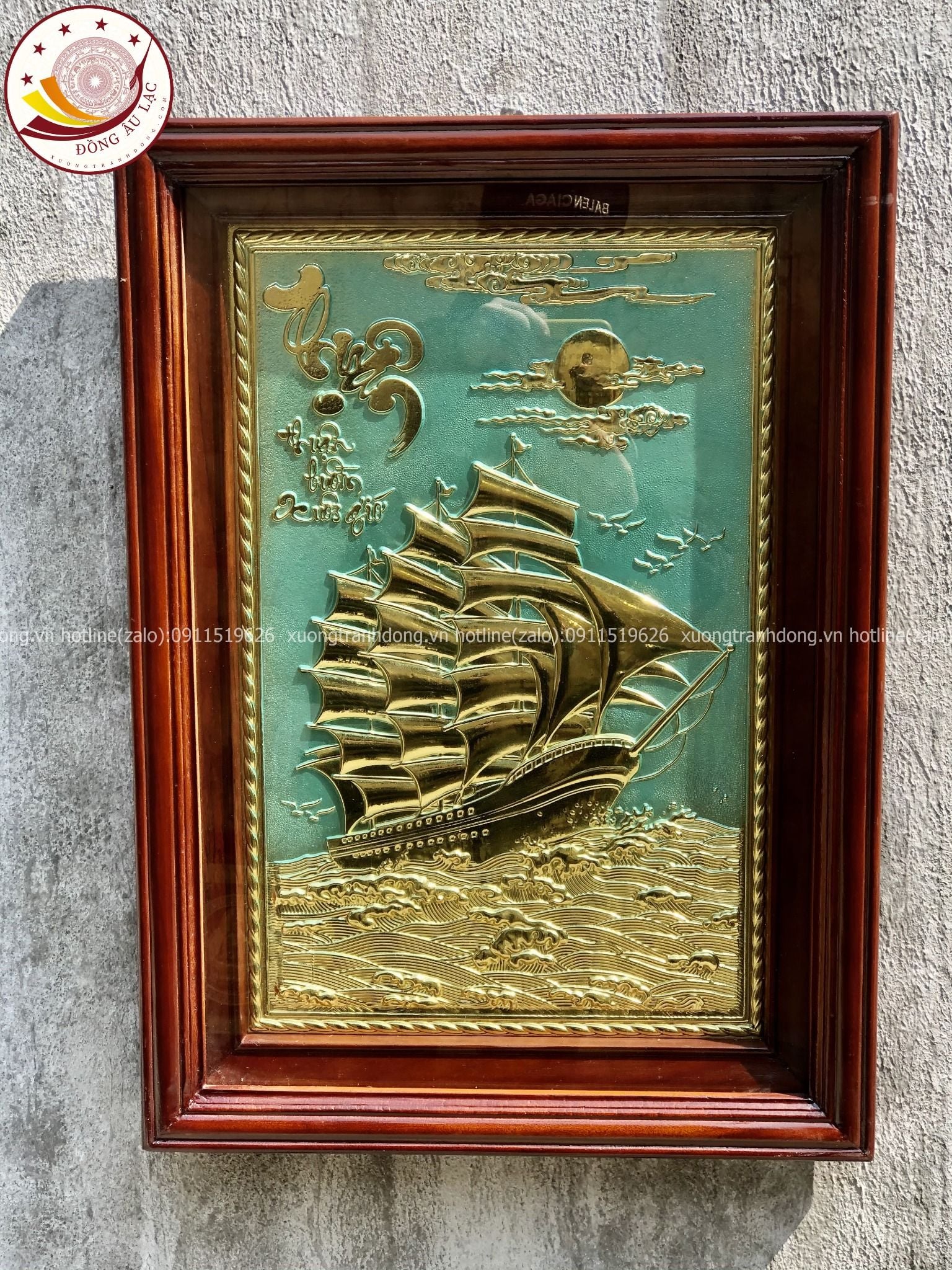 tranh qua tang thuan buom xuoi gio dong vang kich thuoc 38x54cm mau 1 xuong tranh dong